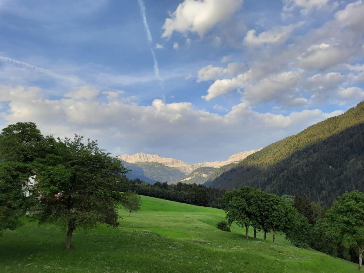 Апартаменти Dolomiti Di Brenta House Мадонна-ді-Кампільйо Екстер'єр фото