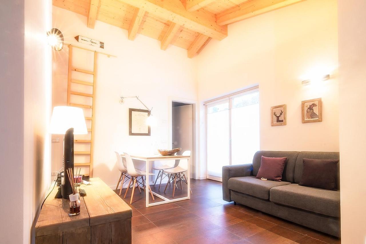 Апартаменти Dolomiti Di Brenta House Мадонна-ді-Кампільйо Екстер'єр фото
