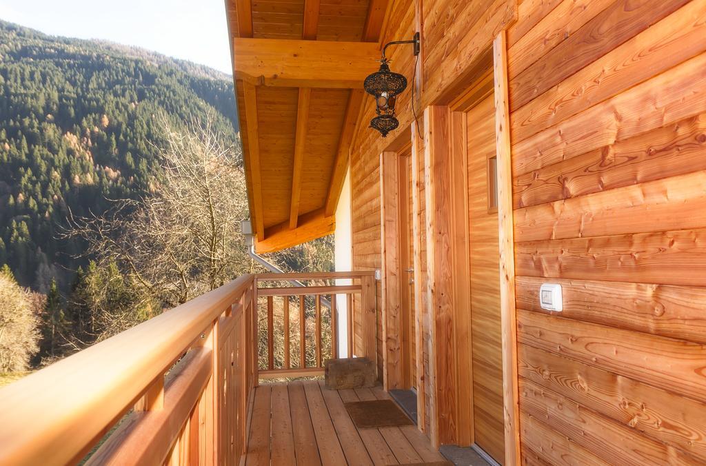 Апартаменти Dolomiti Di Brenta House Мадонна-ді-Кампільйо Екстер'єр фото